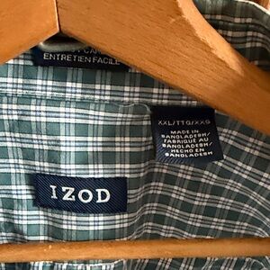 Izod Men's Green Plaid Casual Shirt